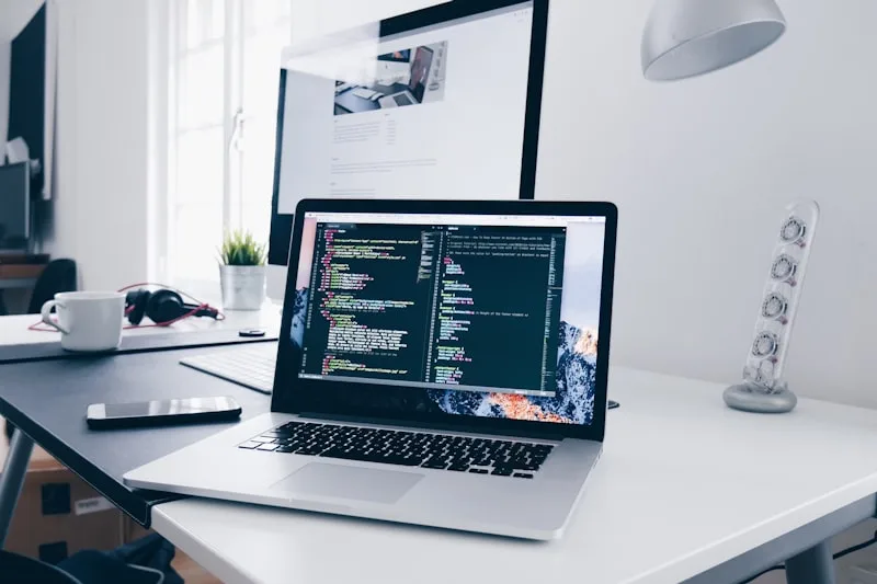 Desarrollo web en Lima: qué debe incluir una web que sí convierta